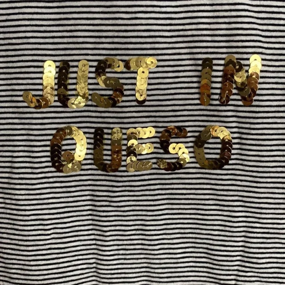 Bow & Drape Just In Queso Sequined Logo T-Shirt XL